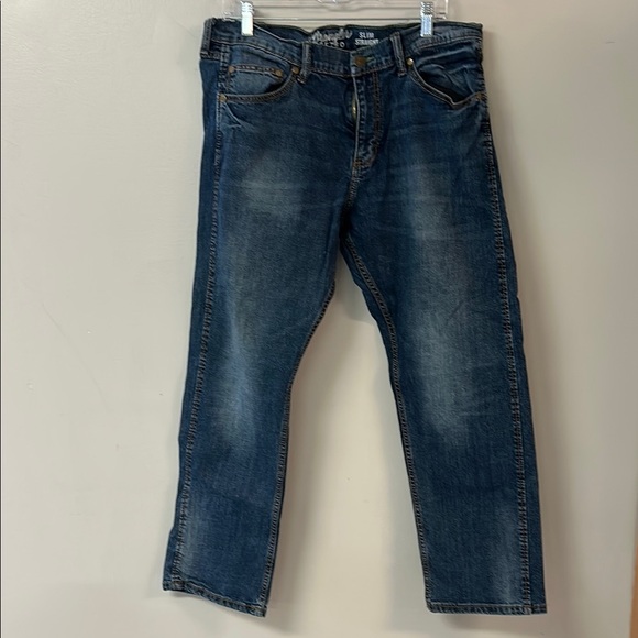 Wrangler Blue Relaxed Fit Jeans Classic Style - Picture 1 of 5